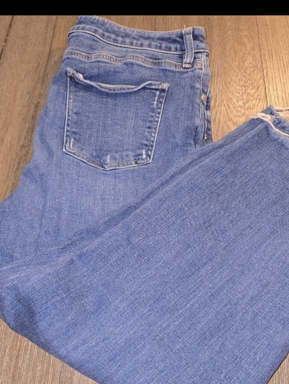Chico's Sz. 14 Hi Rise Crop Distressed Jeans